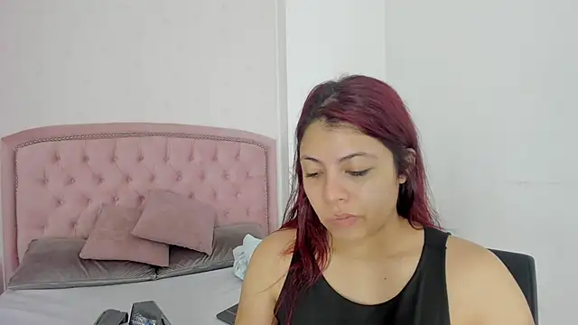 Kendall  Fox online show from 10.07.25