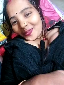 Snapshot of Simrandeshipp chatting on 02.01.25 Simrandeshipp online show from 02.01.25