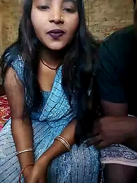 Snapshot of Simrandeshipp chatting on 02.13.25 Simrandeshipp online show from 02.13.25