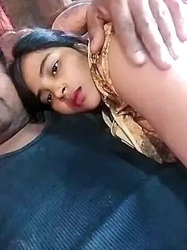 Snapshot of Simrandeshipp chatting on 03.01.25 Simrandeshipp online show from 03.01.25