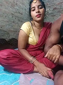 Snapshot of Simrandeshipp chatting on 03.02.25 Simrandeshipp online show from 03.02.25