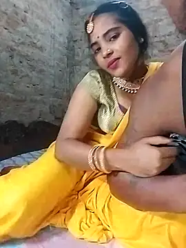 Snapshot of Simrandeshipp chatting on 03.03.25 Simrandeshipp online show from 03.03.25