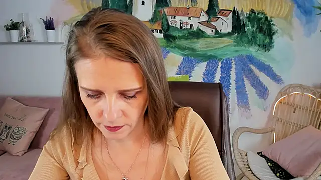 Snapshot of EmiliaBedy chatting on 01.30.25 EmiliaBedy online show from 01.30.25