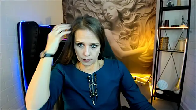 Snapshot of EmiliaBedy chatting on 01.31.25 EmiliaBedy online show from 01.31.25