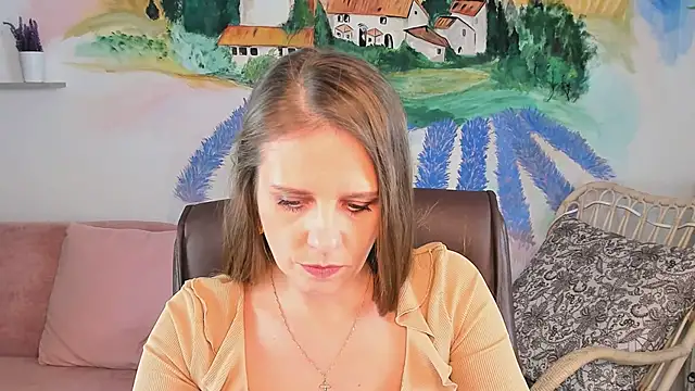 Snapshot of EmiliaBedy chatting on 02.08.25 EmiliaBedy online show from 02.08.25