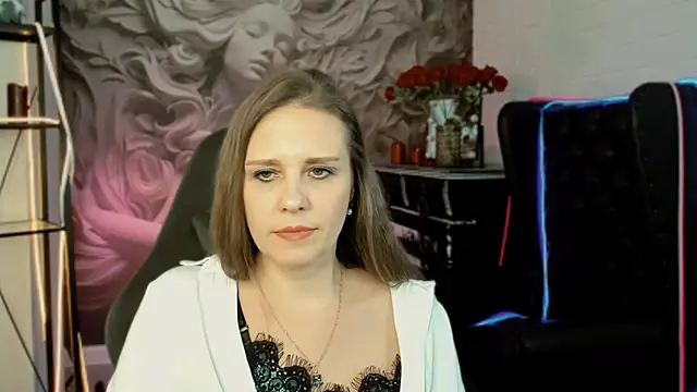 Snapshot of EmiliaBedy chatting on 02.15.25 EmiliaBedy online show from 02.15.25