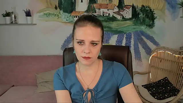 Snapshot of EmiliaBedy chatting on 02.22.25 EmiliaBedy online show from 02.22.25