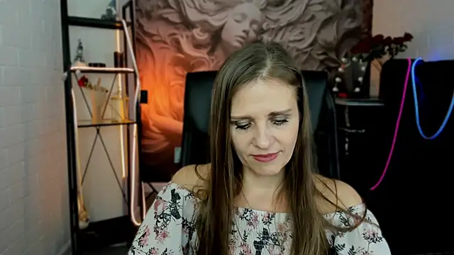 Snapshot of EmiliaBedy chatting on 03.14.25 EmiliaBedy online show from 03.14.25