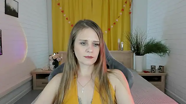 Snapshot of EmiliaBedy chatting on 03.15.25 EmiliaBedy online show from 03.15.25