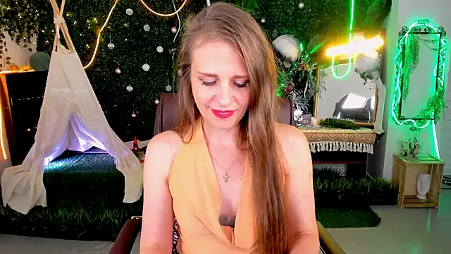 Snapshot of EmiliaBedy chatting on 05.16.26 EmiliaBedy online show from 05.16.26