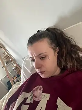 bunnythetailor online show from 02.19.26