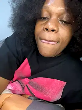 Boneca25 online show from 12.22.25