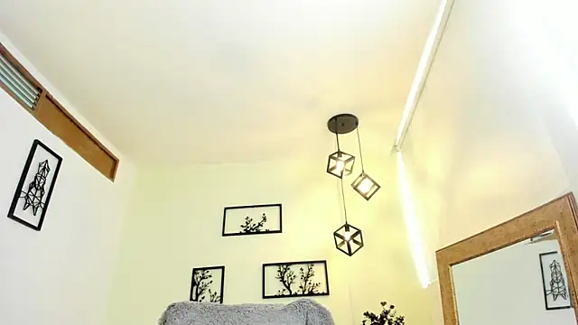 Amberr louiss  online show from 01.31.25