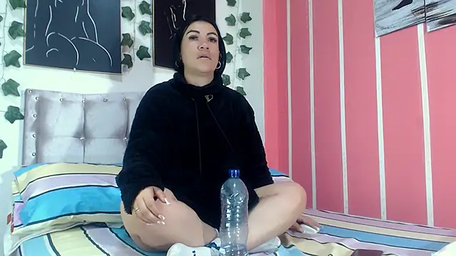 annyevans 1 online show from 02.20.25