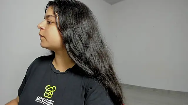 Little Shaara online show from 03.12.25