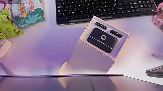 Bonet iris online show from 02.25.26