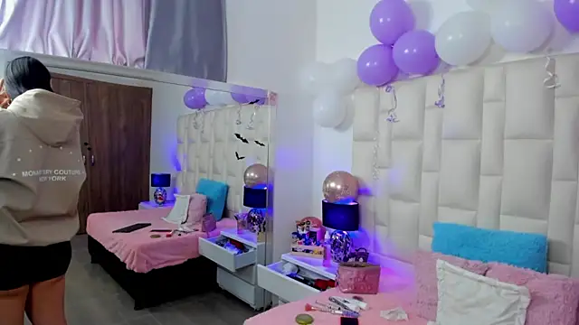 Ariana rouse online show from 11.06.25