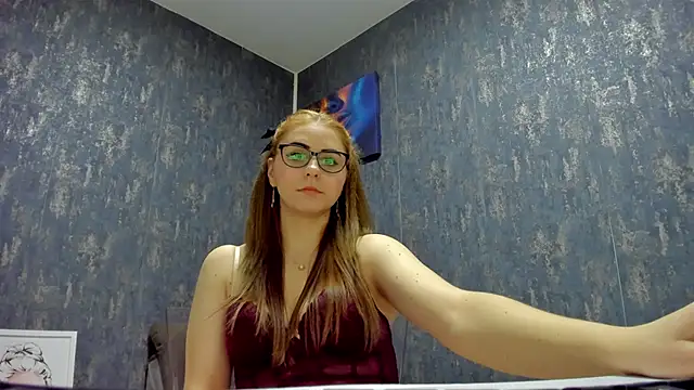 Snapshot of Thea_Lyss chatting on 01.27.25 Thea Lyss online show from 01.27.25