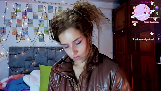 Isangel  online show from 02.15.26