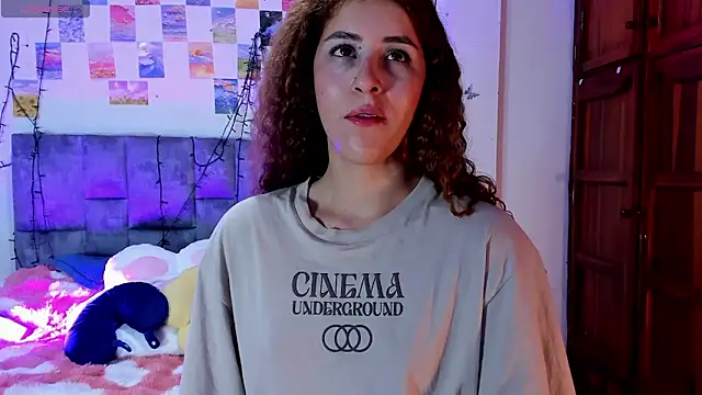 Isangel  online show from 04.21.26