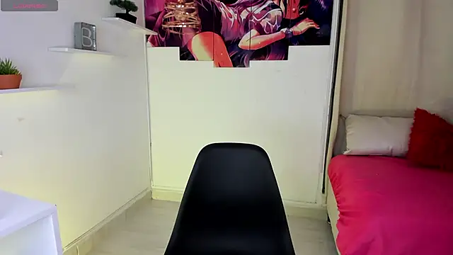 Snapshot of Karime_Oil chatting on 03.22.25 Karime Oil online show from 03.22.25