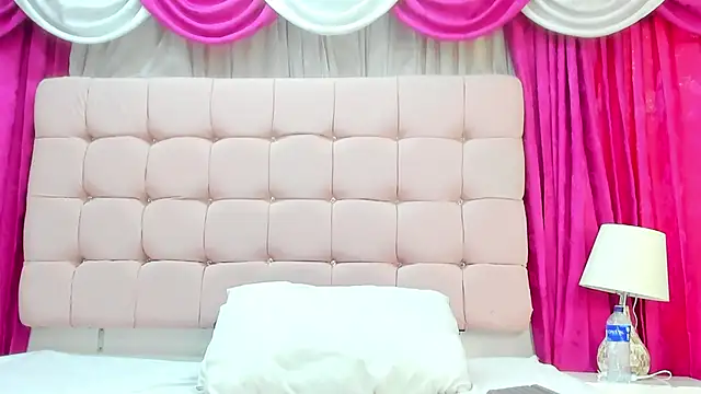 CanelaDevil  online show from 09.29.25