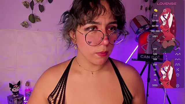 Snapshot of Ludovica6669 chatting on 02.06.25 Ludovica6669 online show from 02.06.25