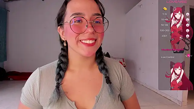 Snapshot of Ludovica6669 chatting on 02.27.25 Ludovica6669 online show from 02.27.25