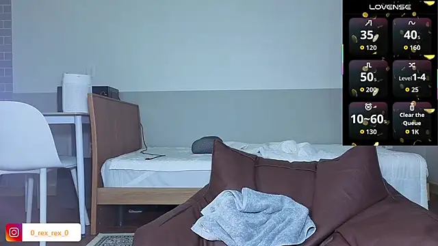 Snapshot of Doh728 chatting on 09.26.25 Doh728 online show from 09.26.25