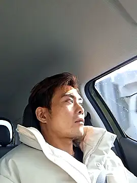 Snapshot of Doh728 chatting on 11.25.25 Doh728 online show from 11.25.25