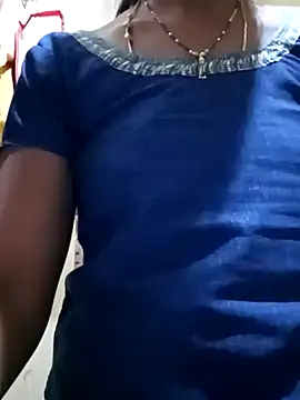 Snapshot of TeluguammayiMahi chatting on 02.11.25 TeluguammayiMahi online show from 02.11.25