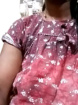 Snapshot of TeluguammayiMahi chatting on 02.12.25 TeluguammayiMahi online show from 02.12.25