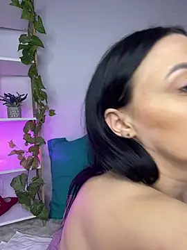 RaisaSalvi online show from 02.15.25