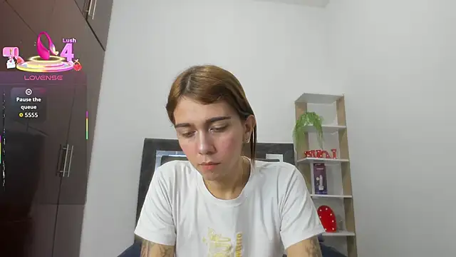 Nicol TransGirl online show from 04.12.26