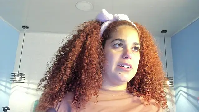 Snapshot of ninna_curly chatting on 03.20.26 ninna curly online show from 03.20.26