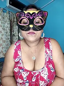 Snapshot of straightthing chatting on 10.13.25 straightthing online show from 10.13.25