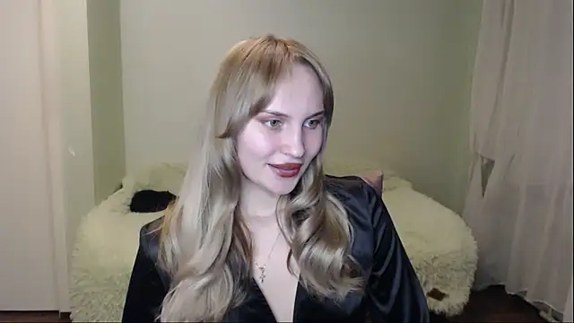 Snapshot of vivian_word chatting on 01.27.25 vivian word online show from 01.27.25