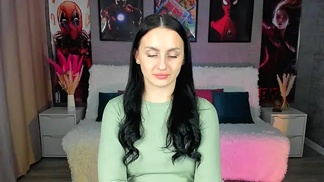 EmiliaBeynard online show from 02.04.25