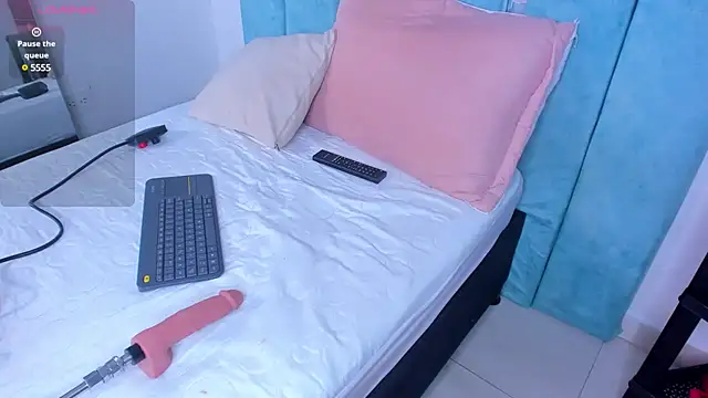 AlexxaSmall online show from 02.21.25