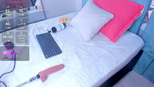 AlexxaSmall online show from 03.05.25