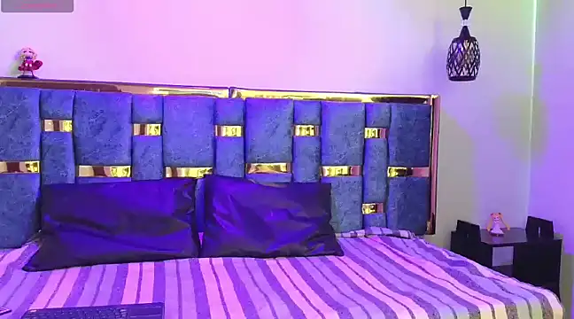 Snapshot of emily_fox_3 chatting on 02.08.25 emily fox 3 online show from 02.08.25