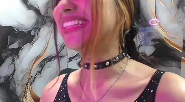 Snapshot of emily_fox_3 chatting on 02.17.25 emily fox 3 online show from 02.17.25