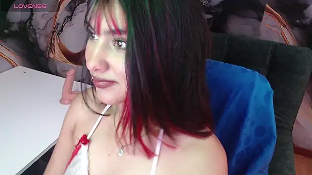 Snapshot of emily_fox_3 chatting on 03.13.25 emily fox 3 online show from 03.13.25