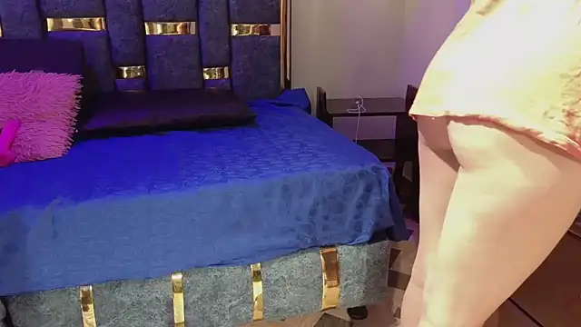 Snapshot of emily_fox_3 chatting on 03.14.25 emily fox 3 online show from 03.14.25