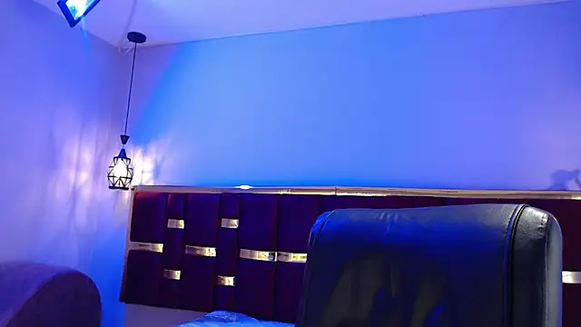 Snapshot of emily_fox_3 chatting on 09.17.25 emily fox 3 online show from 09.17.25