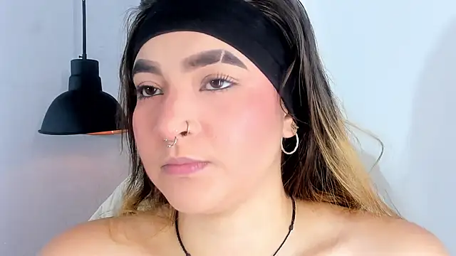 Shanntal  online show from 10.15.25