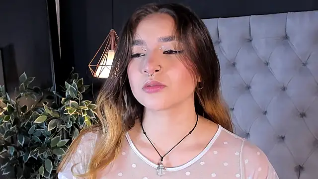 Shanntal  online show from 11.22.25