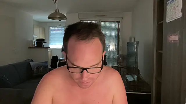 Funnyjul31 online show from 09.14.25