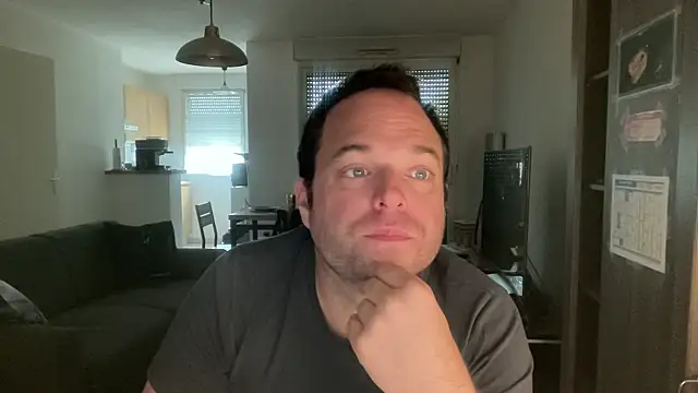 Funnyjul31 online show from 04.03.26