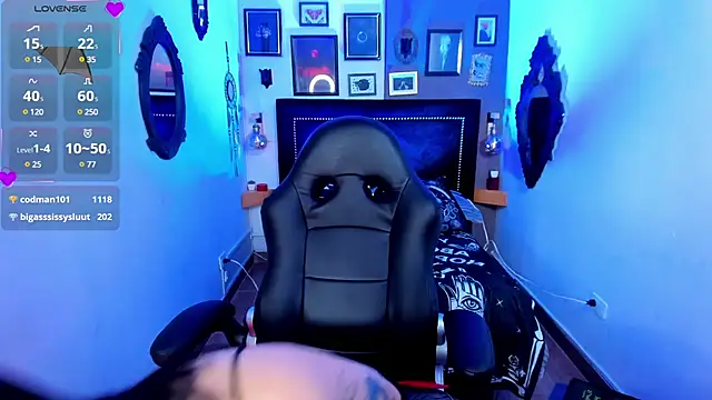 IsisRaichuu  online show from 02.23.25